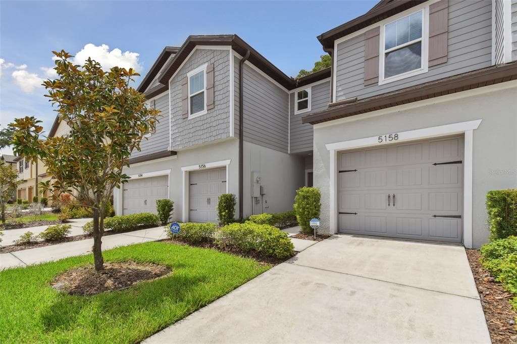 5158 SYLVESTER LOOP TAMPA, FL 33610