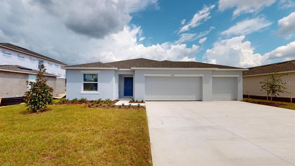 2735 MOSS ROCK STREET AUBURNDALE, FL 33823