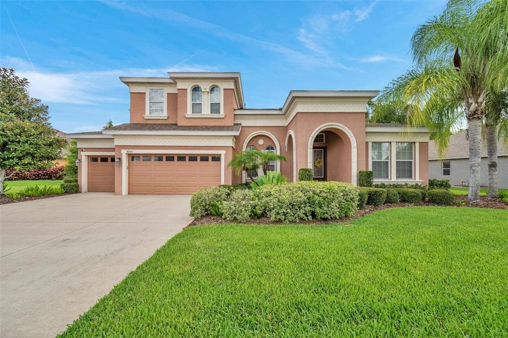 8904 CRYSTAL CREEK COURT