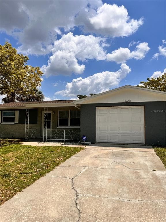 10038 SLEEPY HOLLOW LANE PORT RICHEY, FL 34668