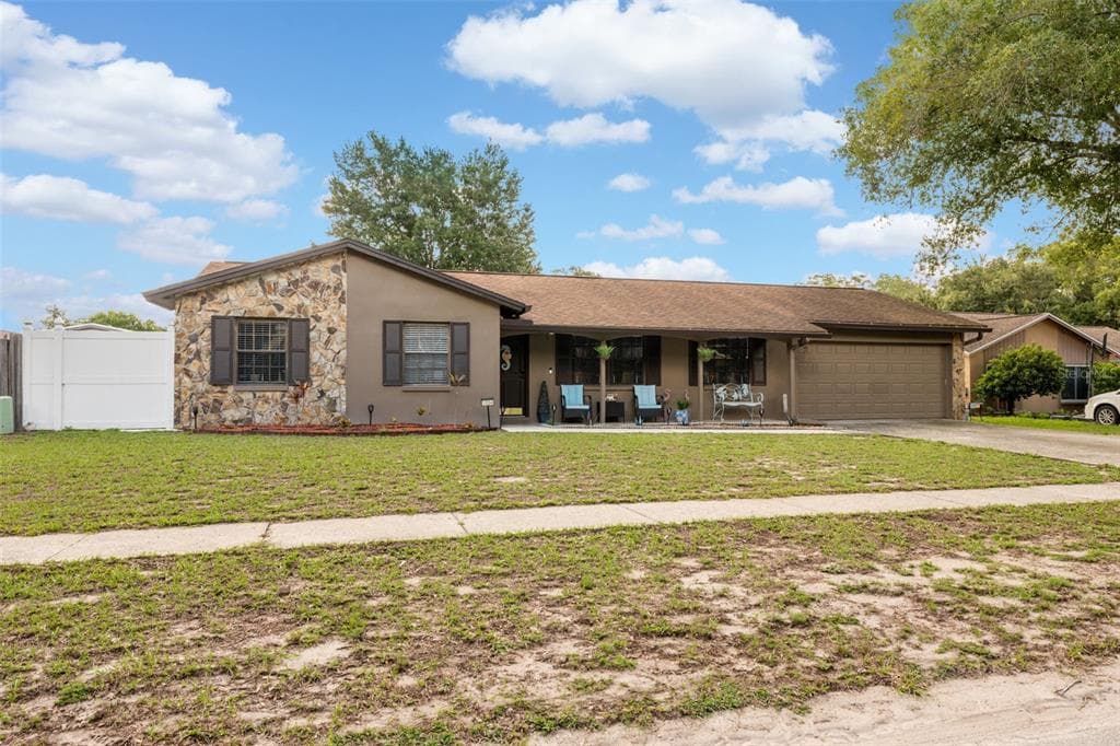 1004 WILDROSE DRIVE LUTZ, FL 33549