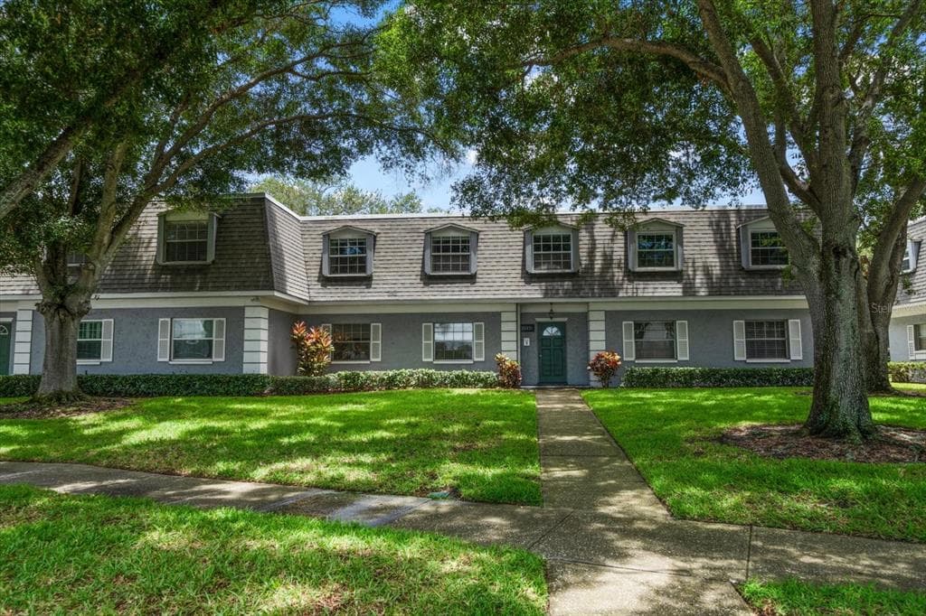 1715 BELLEAIR FOREST DRIVE UNIT C BELLEAIR, FL 33756
