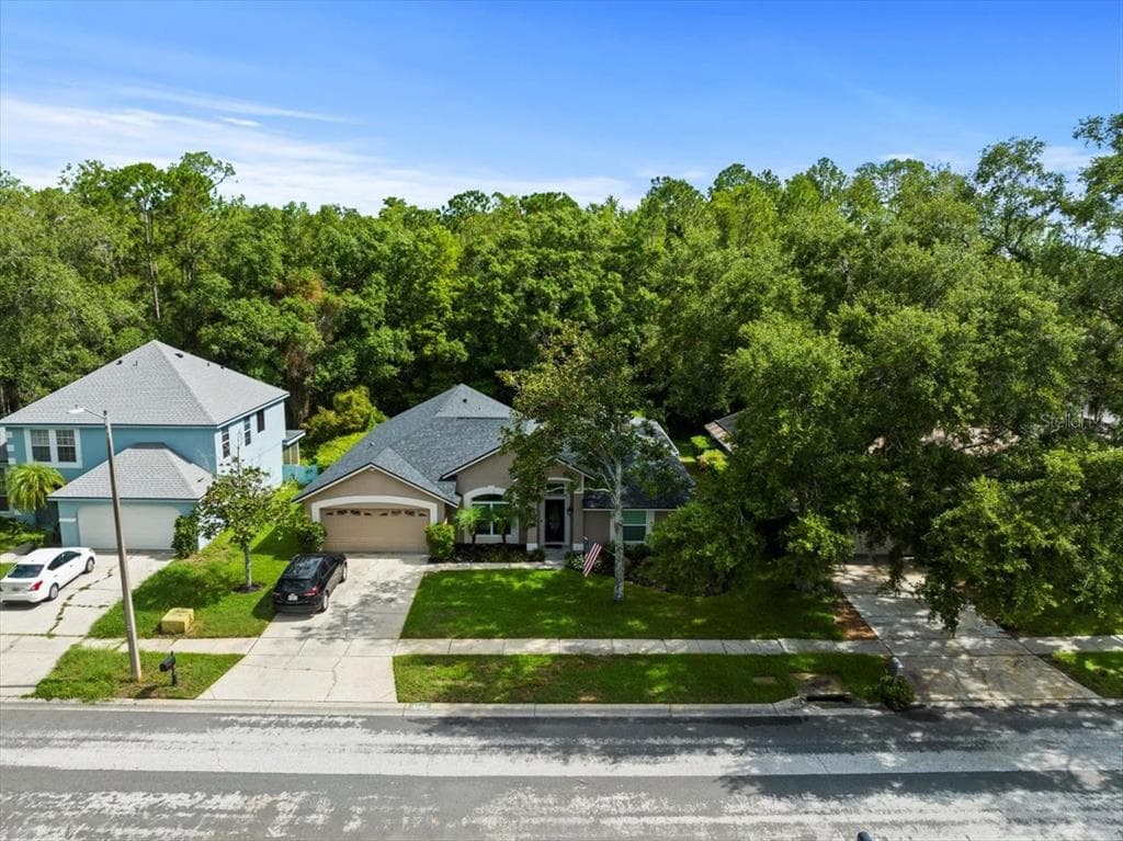 6207 FORRESTAL DRIVE TAMPA, FL 33625