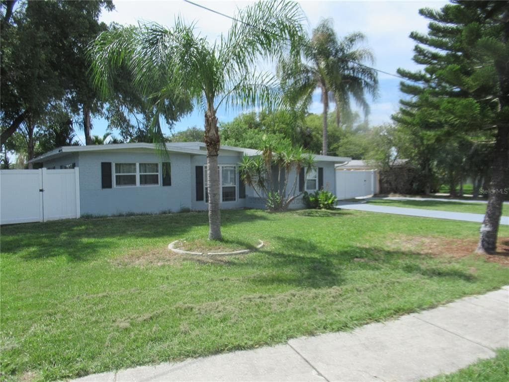 7374 ROYAL PALM NEW PORT RICHEY, FL 34652