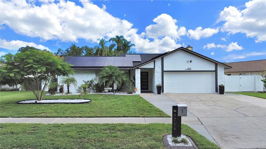 6714 GRAND BAHAMA DRIVE TAMPA, FL 33615