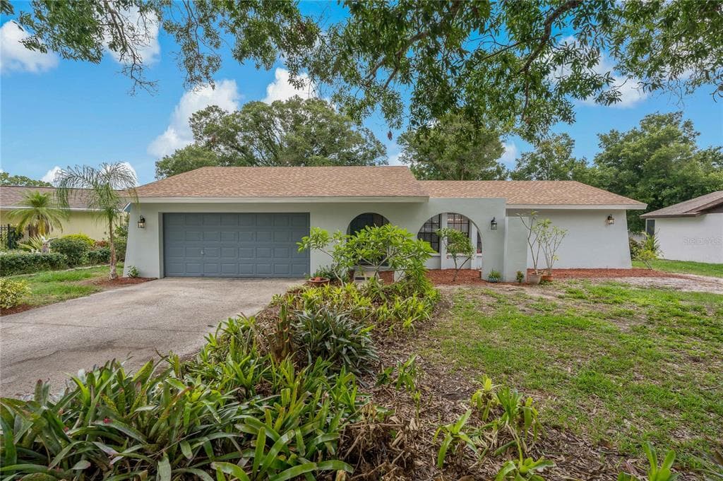 2859 OAK TREE LANE PALM HARBOR, FL 34684
