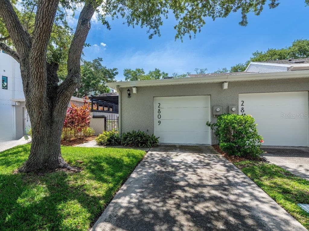 2809 BAYSHORE BOULEVARD TAMPA, FL 33629