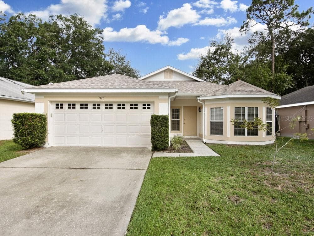 1920 WINDSOR OAK DRIVE APOPKA, FL 32703