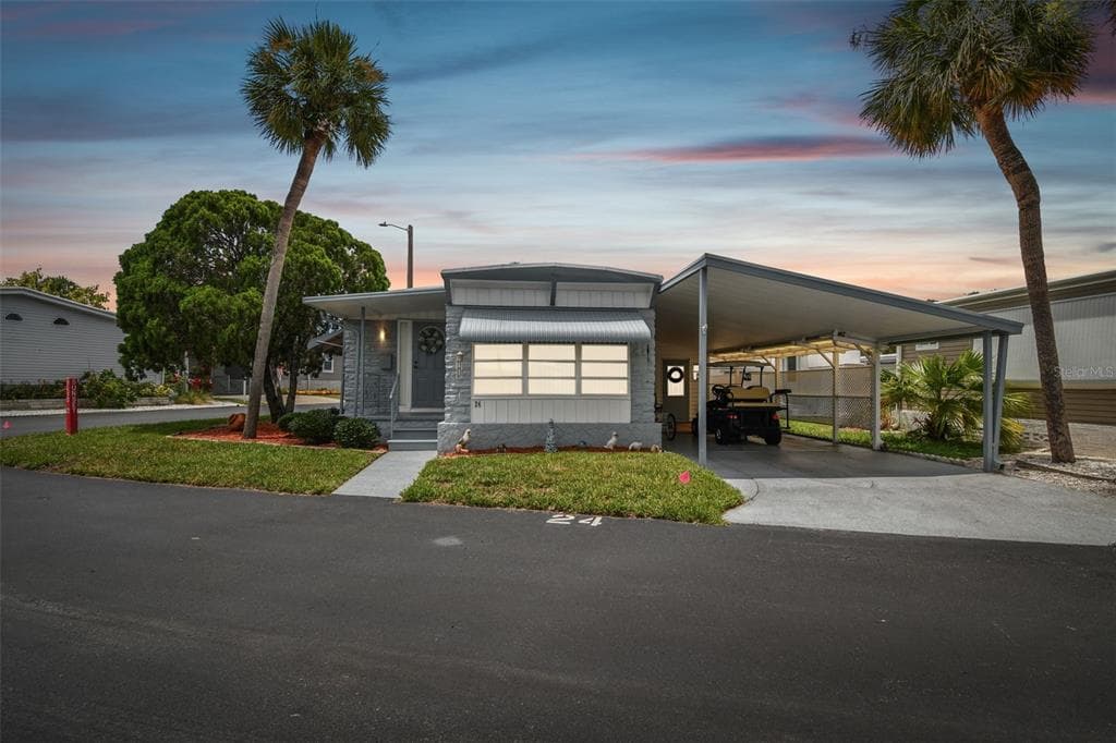 4851 W GANDY BOULEVARD UNIT B12L24 TAMPA, FL 33611