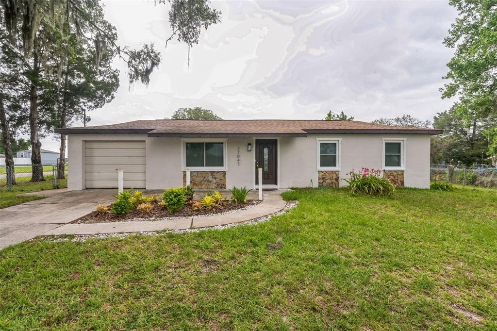 27047 FRAMPTON AVENUE BROOKSVILLE, FL 34602