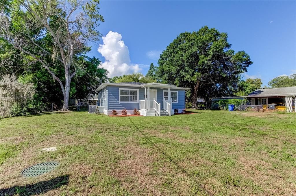 204 6TH AVENUE NW RUSKIN, FL 33570