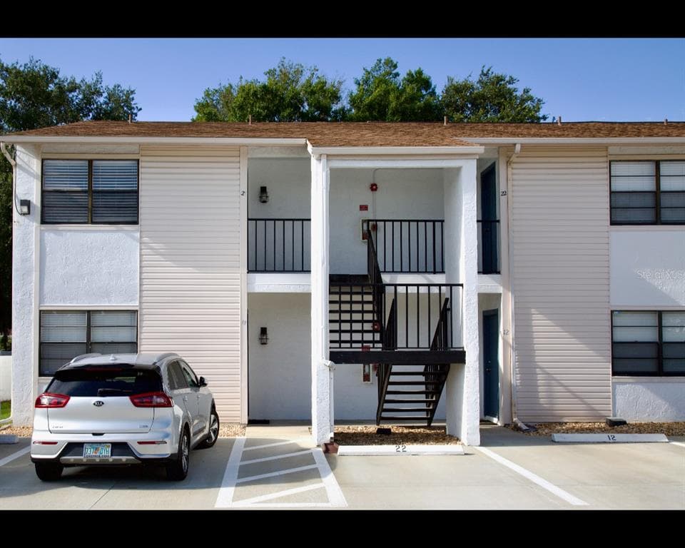 3102 W HORATIO STREET UNIT 11 TAMPA, FL 33609