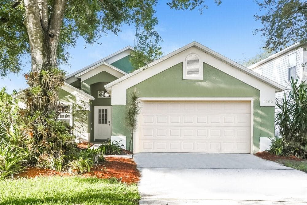 1102 WOODSONG WAY CLERMONT, FL 34714