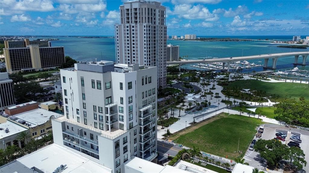 5 N OSCEOLA AVENUE UNIT 307 CLEARWATER, FL 33755