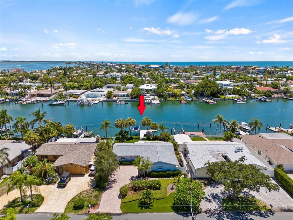 402 HERMOSITA DRIVE ST PETE BEACH, FL 33706
