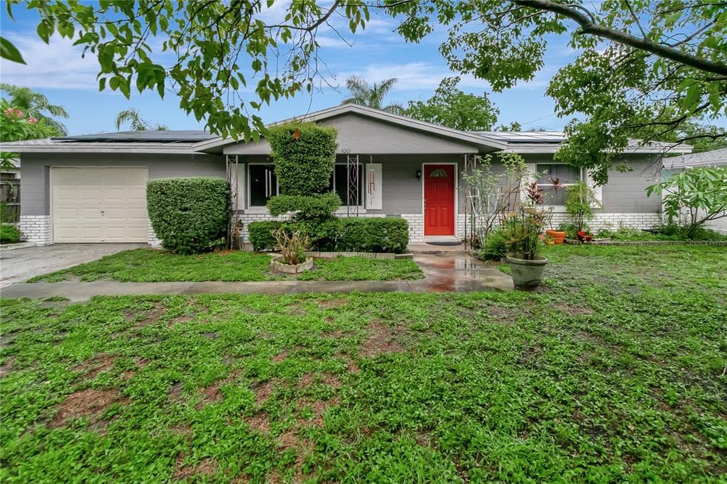 4361 61ST LANE N KENNETH CITY, FL 33709