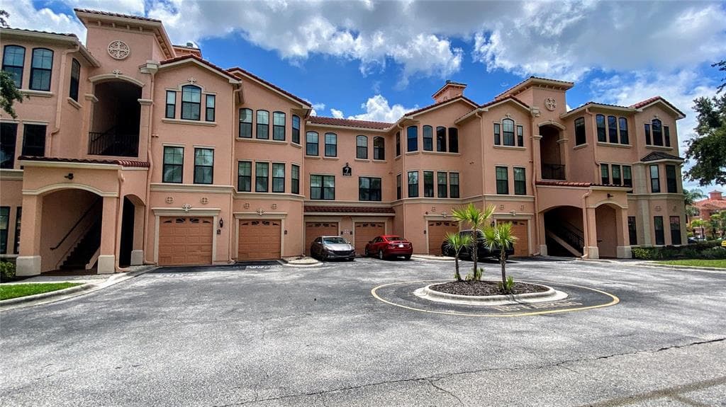 2715 VIA CAPRI UNIT 714 CLEARWATER, FL 33764