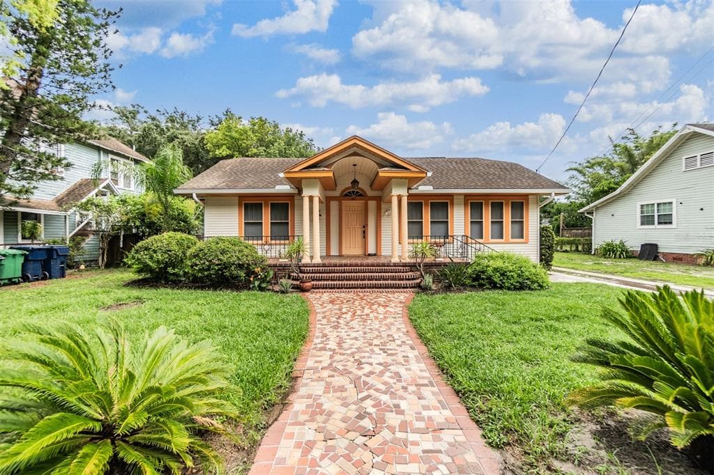 807 E CHELSEA STREET TAMPA, FL 33603
