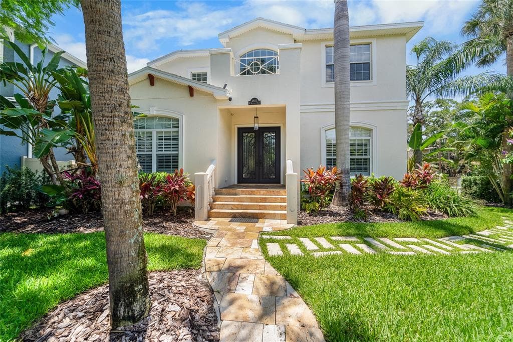 4802 W BEACHWAY DRIVE TAMPA, FL 33609