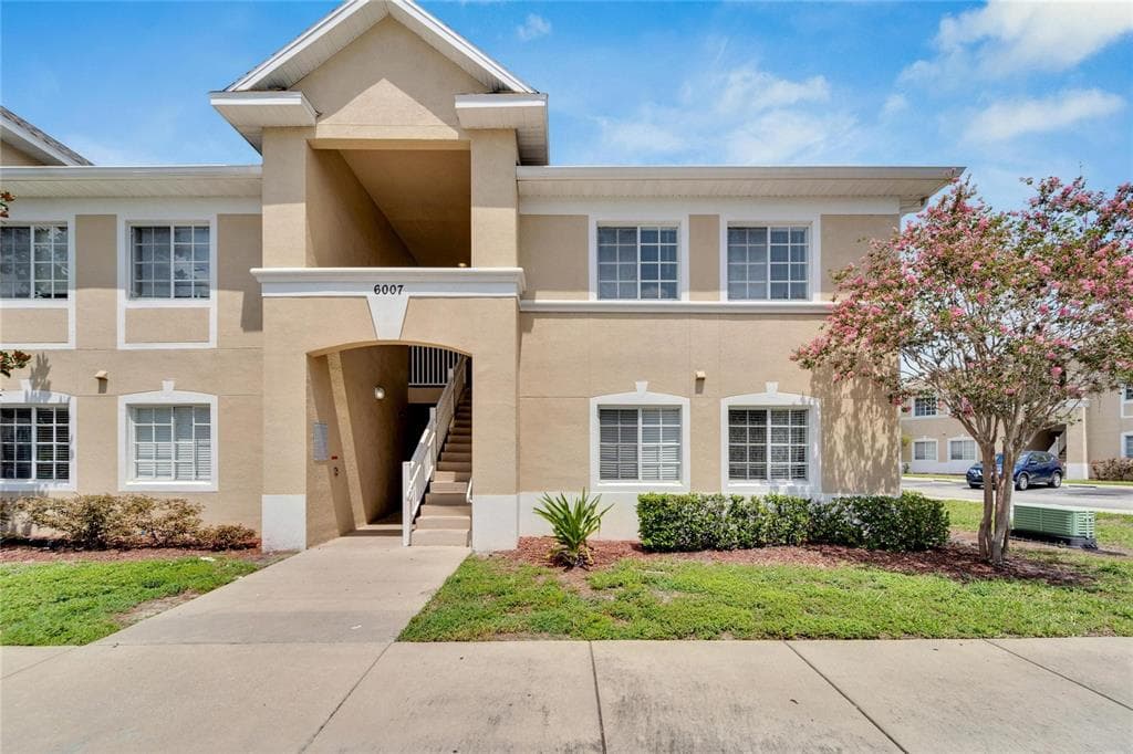 6007 SKYDALE WAY UNIT 202 RIVERVIEW, FL 33578