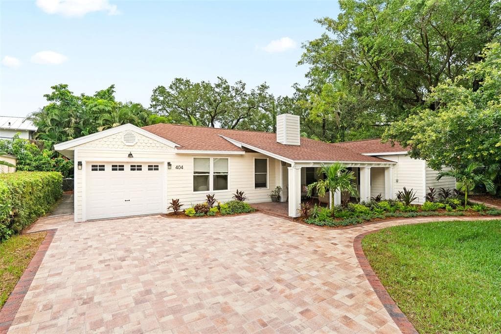 404 JASMINE WAY CLEARWATER, FL 33756