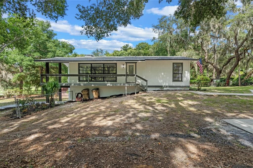 19729 W ELDORADO DRIVE EUSTIS, FL 32736