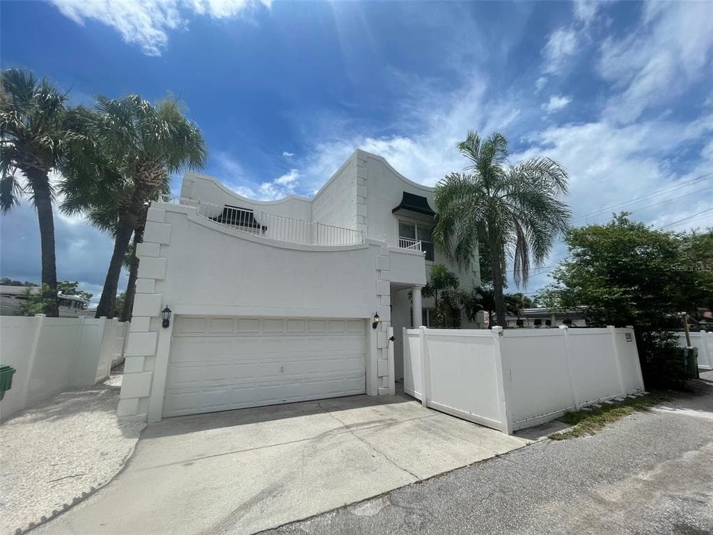204 S MELVILLE AVENUE UNIT 3 TAMPA, FL 33606