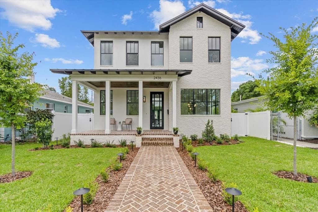 2436 BURLINGTON AVENUE N ST PETERSBURG, FL 33713