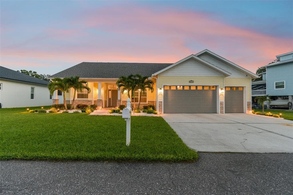 12760 HIBISCUS AVENUE SEMINOLE, FL 33776