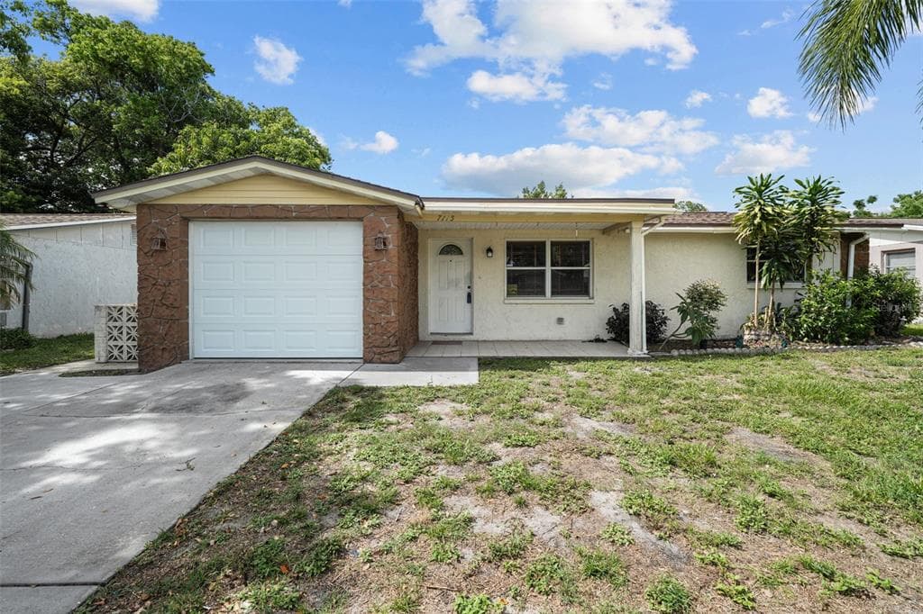 7115 OAKSHIRE DRIVE PORT RICHEY, FL 34668