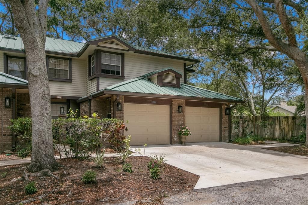 1528 MAHOGANY LANE UNIT 1528 PALM HARBOR, FL 34683