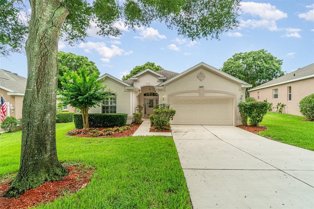 3734 HASTING LANE CLERMONT, FL 34711