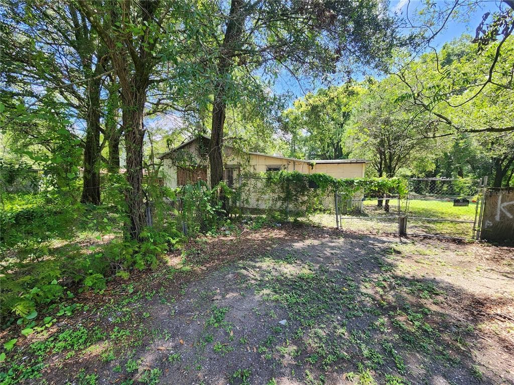 4703 N 19TH STREET TAMPA, FL 33610