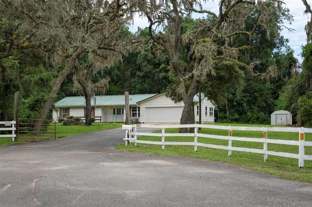35120 ARBOR STREET DADE CITY, FL 33523