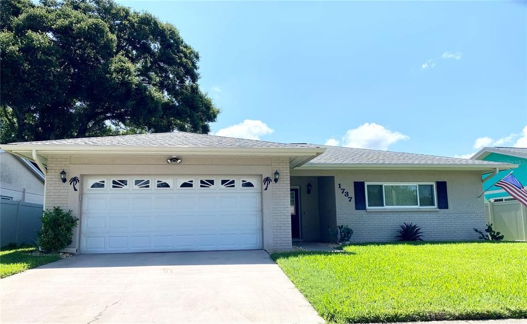 1737 E GROVELEAF AVENUE PALM HARBOR, FL 34683