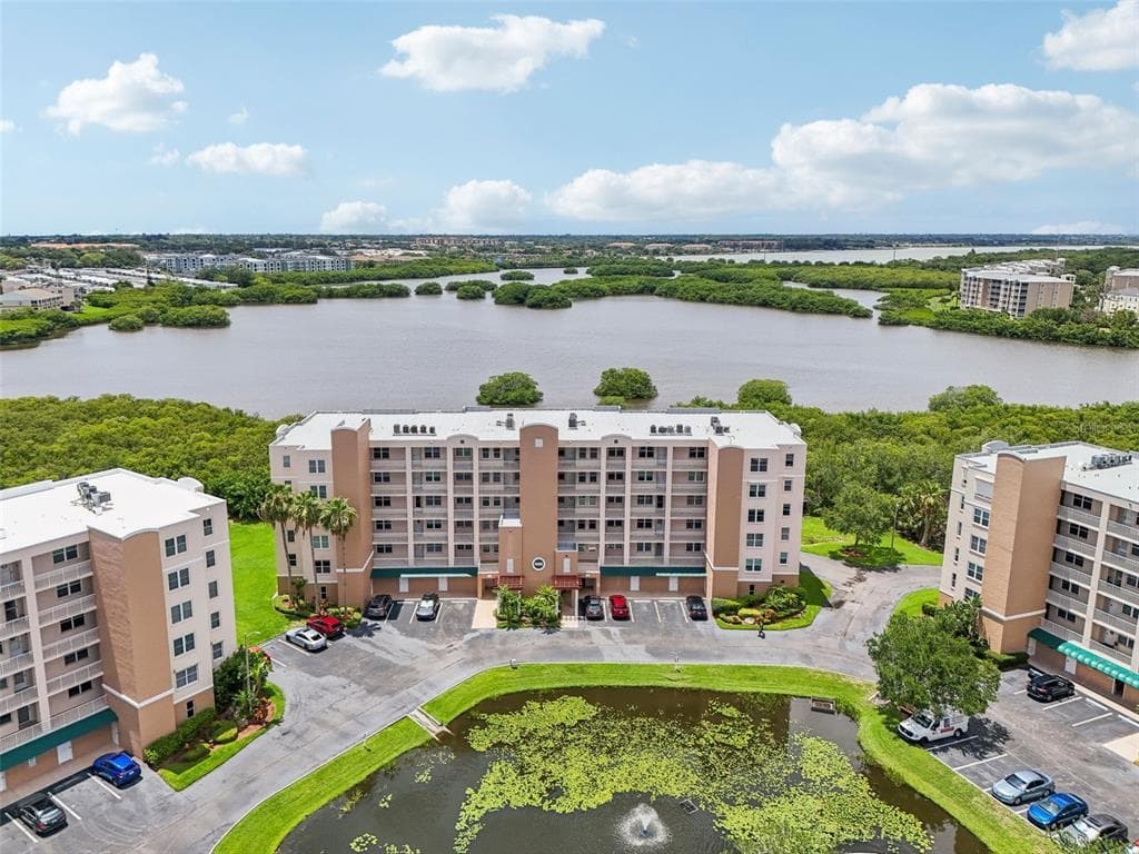6495 SHORELINE DRIVE UNIT 8203 ST PETERSBURG, FL 33708