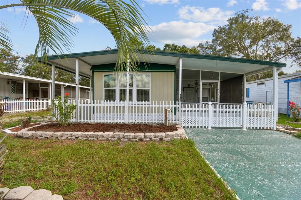 35005 ROMAR STREET DADE CITY, FL 33523