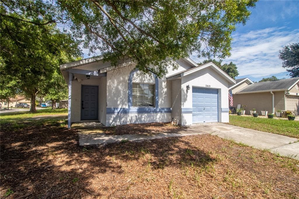 13625 LARAWAY DRIVE RIVERVIEW, FL 33579