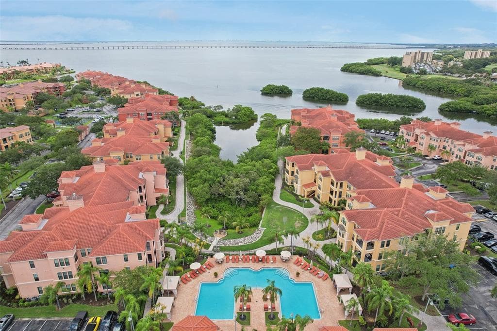 2724 VIA MURANO UNIT 625 CLEARWATER, FL 33764