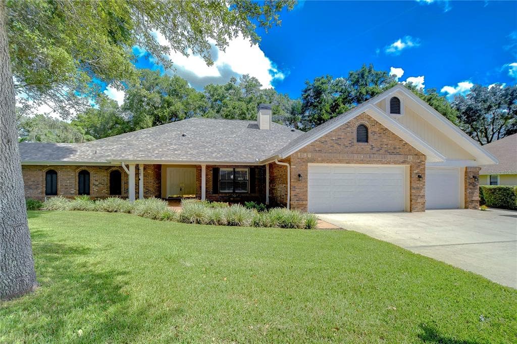 123 BARRINGTON DRIVE BRANDON, FL 33511