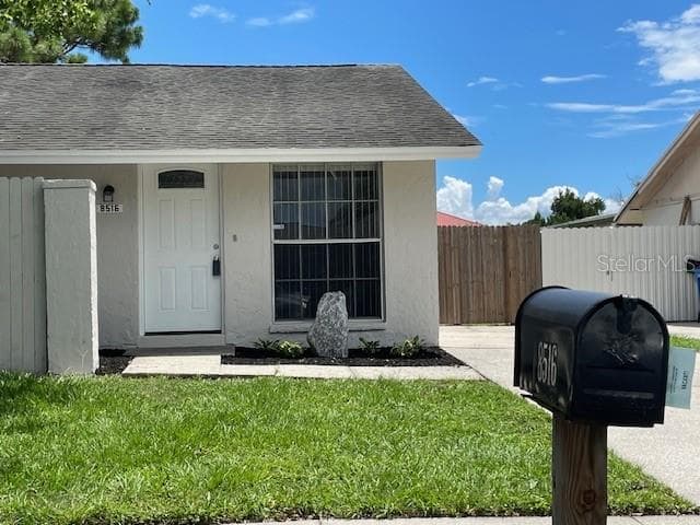 8516 BRIAR GROVE CIRCLE