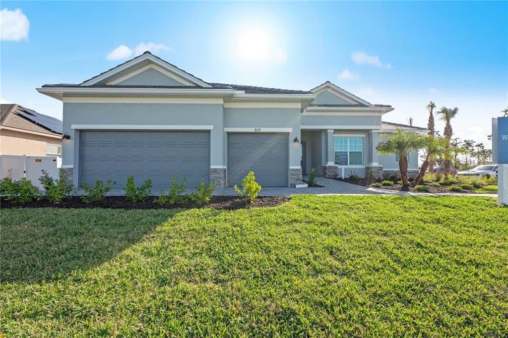 7982 LAKES EDGE LANE PORT CHARLOTTE, FL 33981