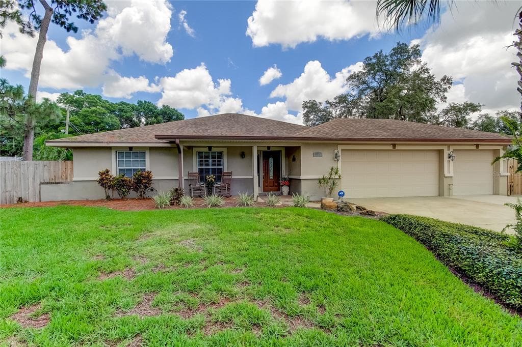 935 STEPHEN FOSTER DRIVE LARGO, FL 33771