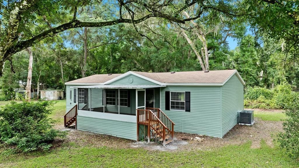 11869 SW 31ST TERRACE WEBSTER, FL 33597