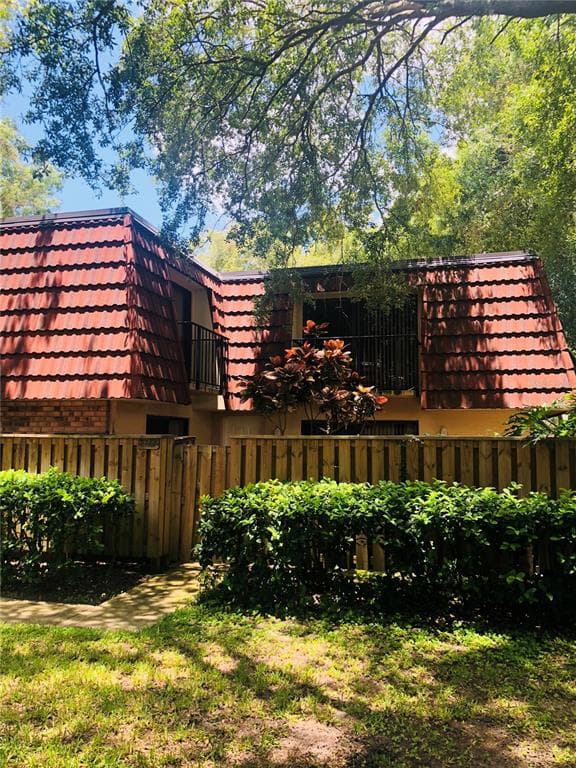 2747 5TH COURT PALM HARBOR, FL 34684