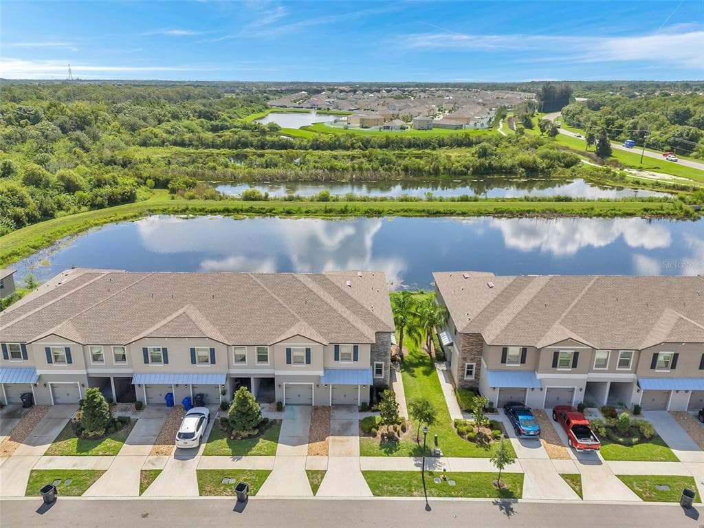 15526 FLORENCE HOLLOW PLACE SUN CITY CENTER, FL 33573