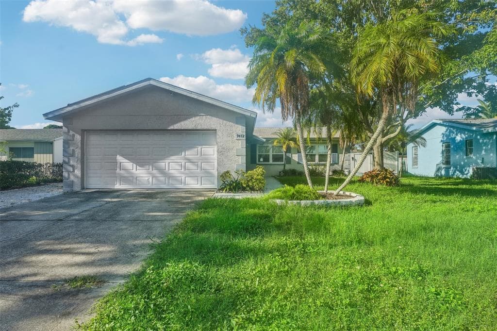 9472 86TH AVENUE SEMINOLE, FL 33777