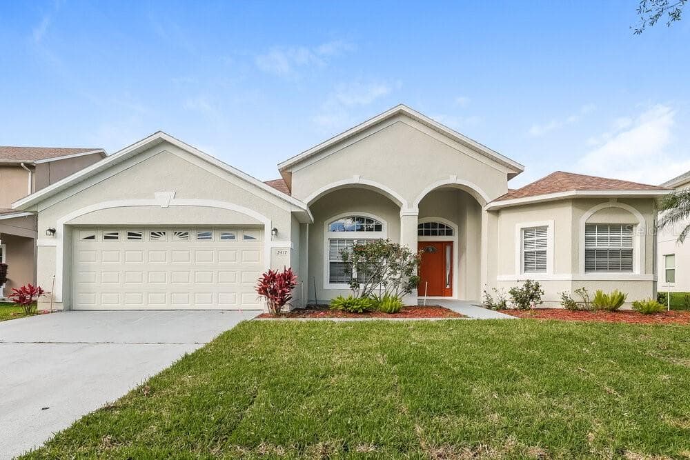 2417 HURON CIRCLE KISSIMMEE, FL 34746