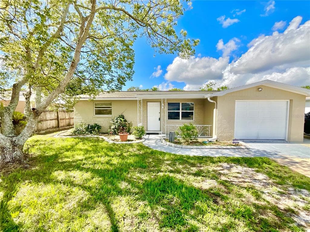 3316 COLDWELL DRIVE HOLIDAY, FL 34691