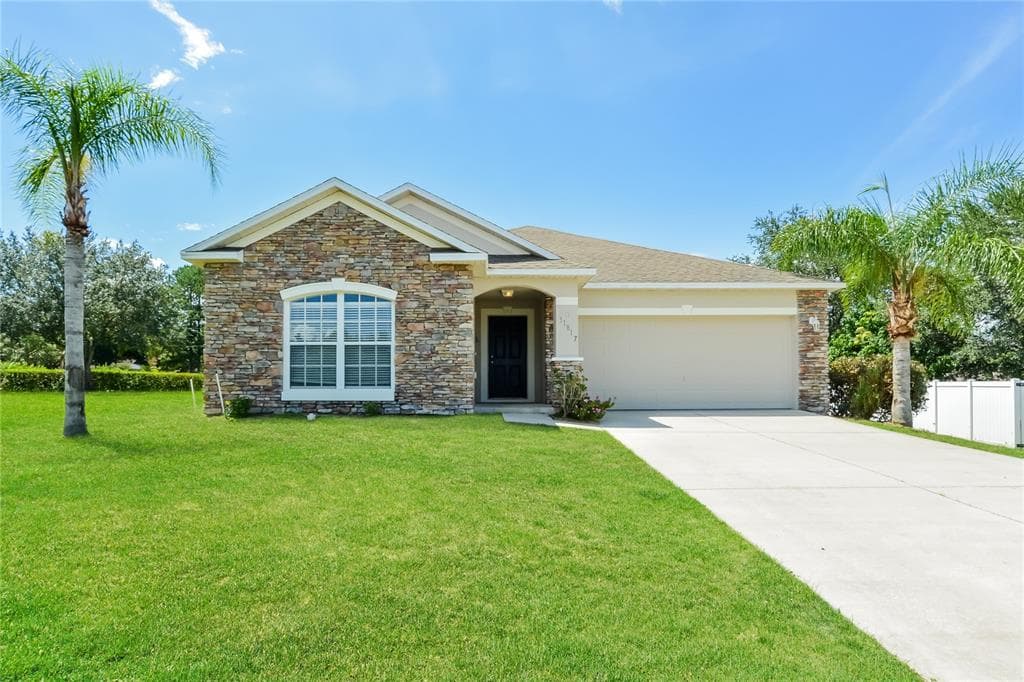 31817 SUNPARK CIRCLE LEESBURG, FL 34748